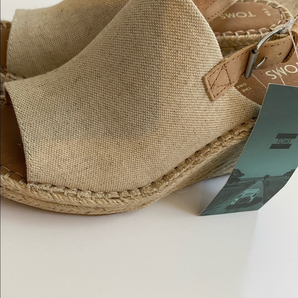 Shoes - Picture 5 of 5